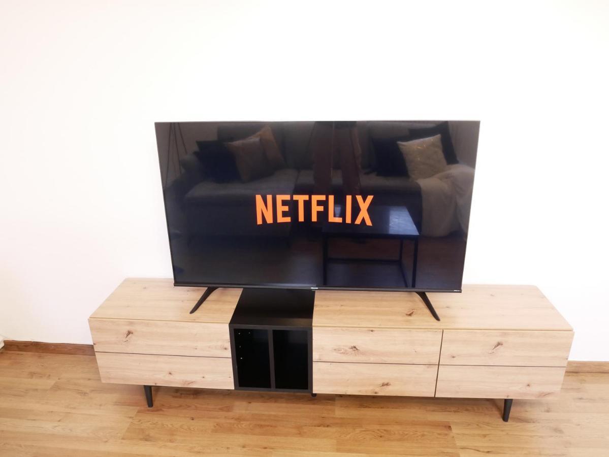 Mark 51-7 - Workplace - Netflix - Washer Dryer - Modern Design 波鸿 外观 照片